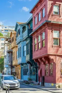 Üsküdar Estambul: qué ver en el barrio histórico del lado asiático 10 colorful houses kuzguncuk neighborhood uskudar